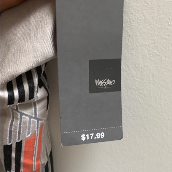 NWT flowy tank - Picture 4 of 4